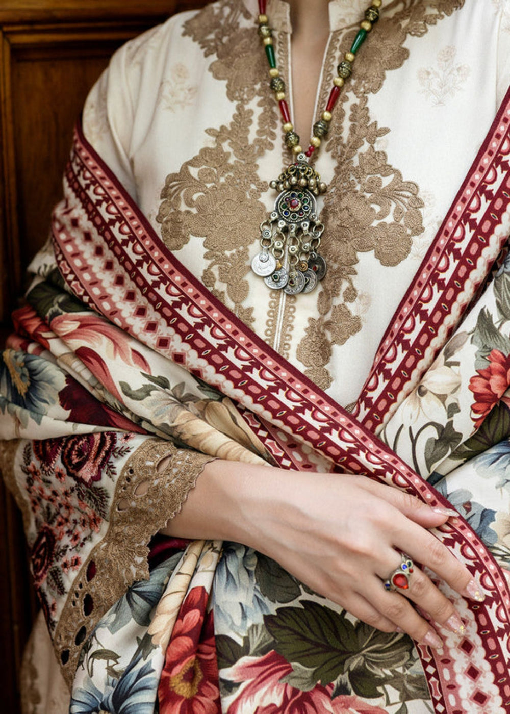 3 Piece Stitched Women's Embroidery Lawn Suit - Ready To Wear