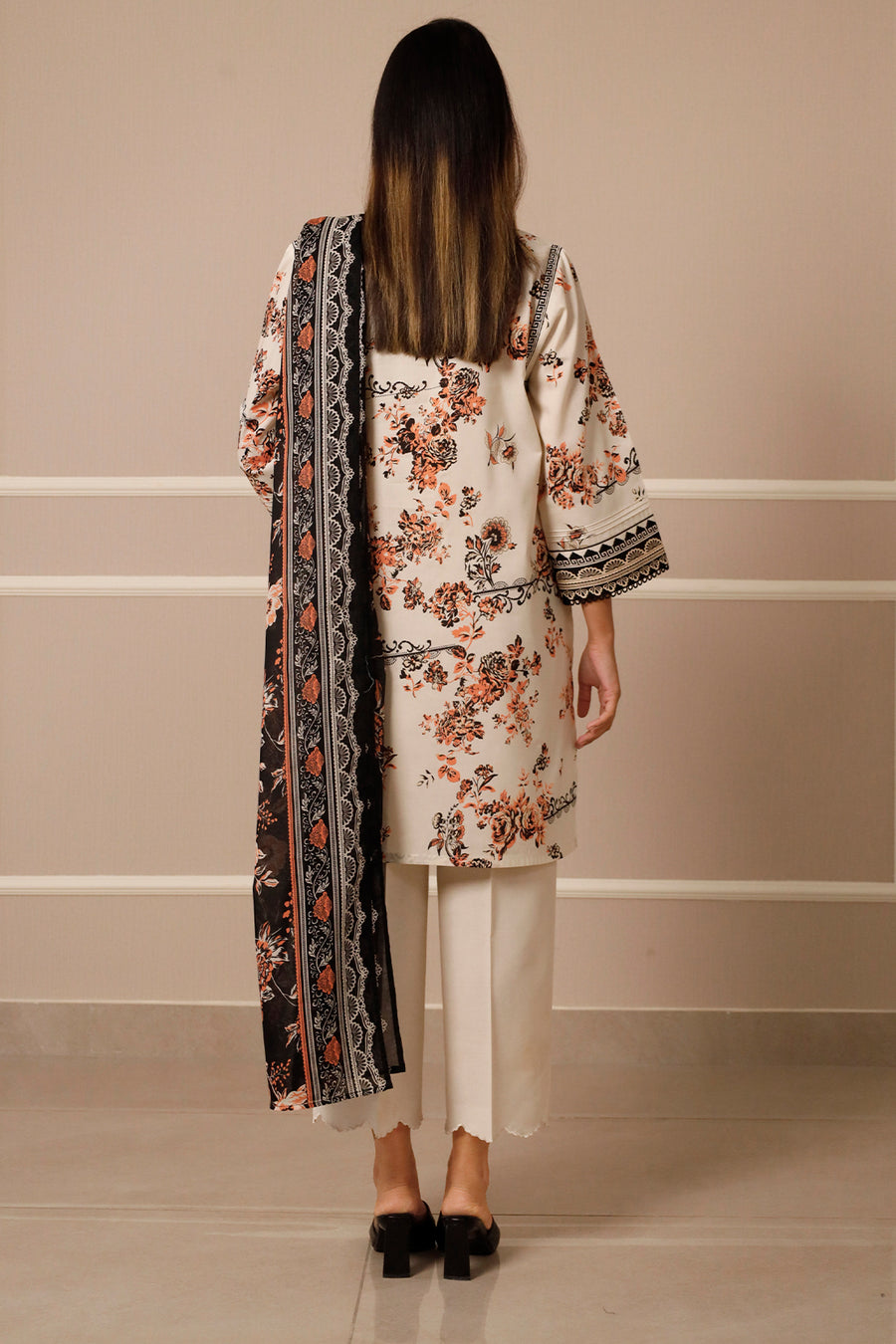 3 Piece Stitched Lawn Suit - Ready To Wear