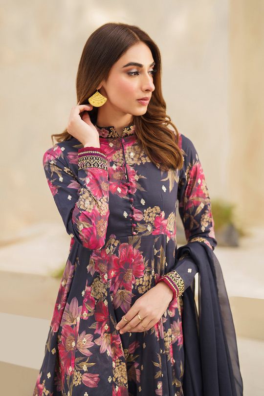 3 Piece Stitched Lawn Suit - Ready To Wear