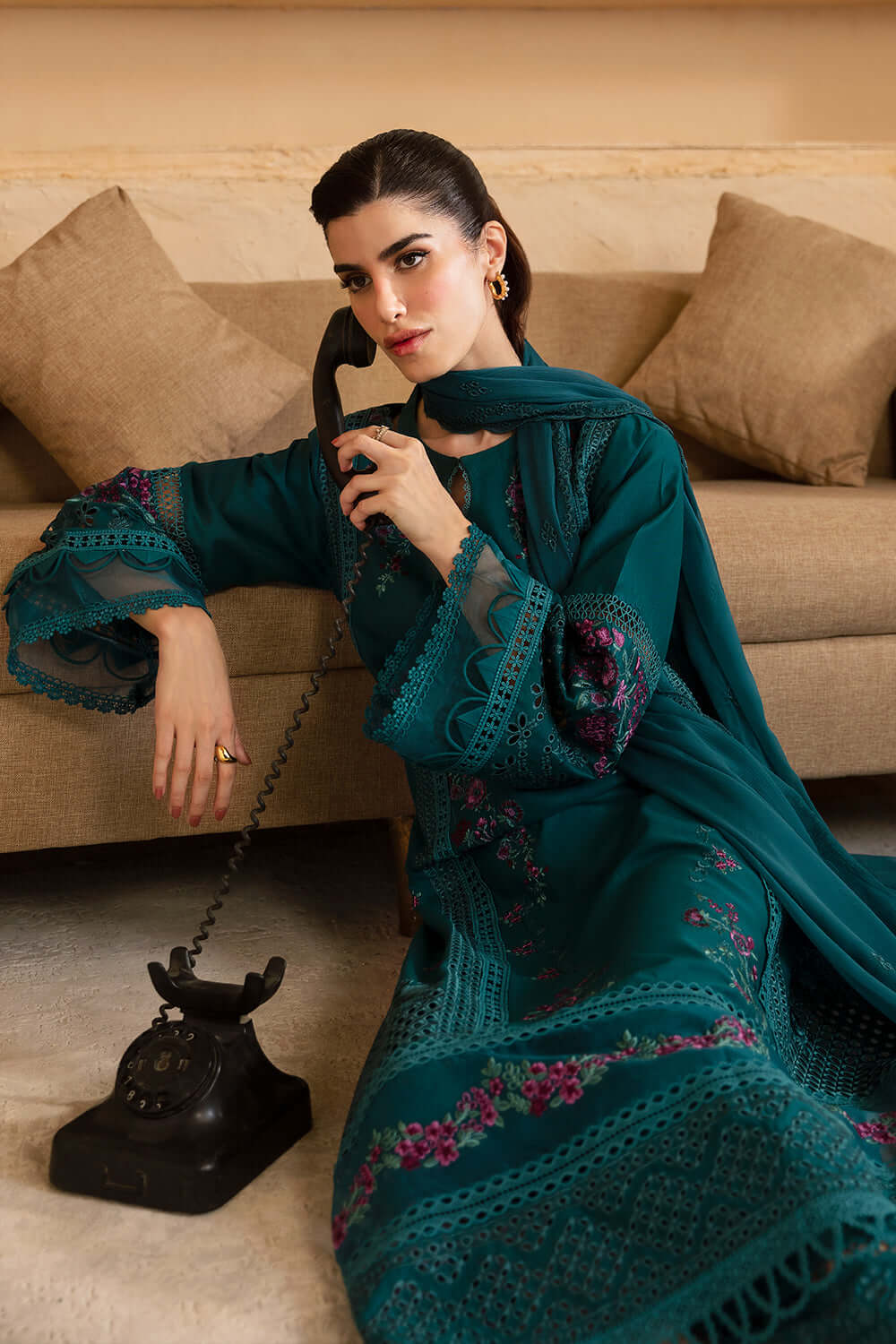 3 Piece Stitched Luxury Lawn Suit - Ready To Wear